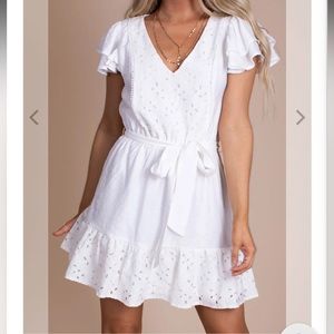 Bella Ella Boutique True Inspiration Lace Mini Dress in White, Size Medium
